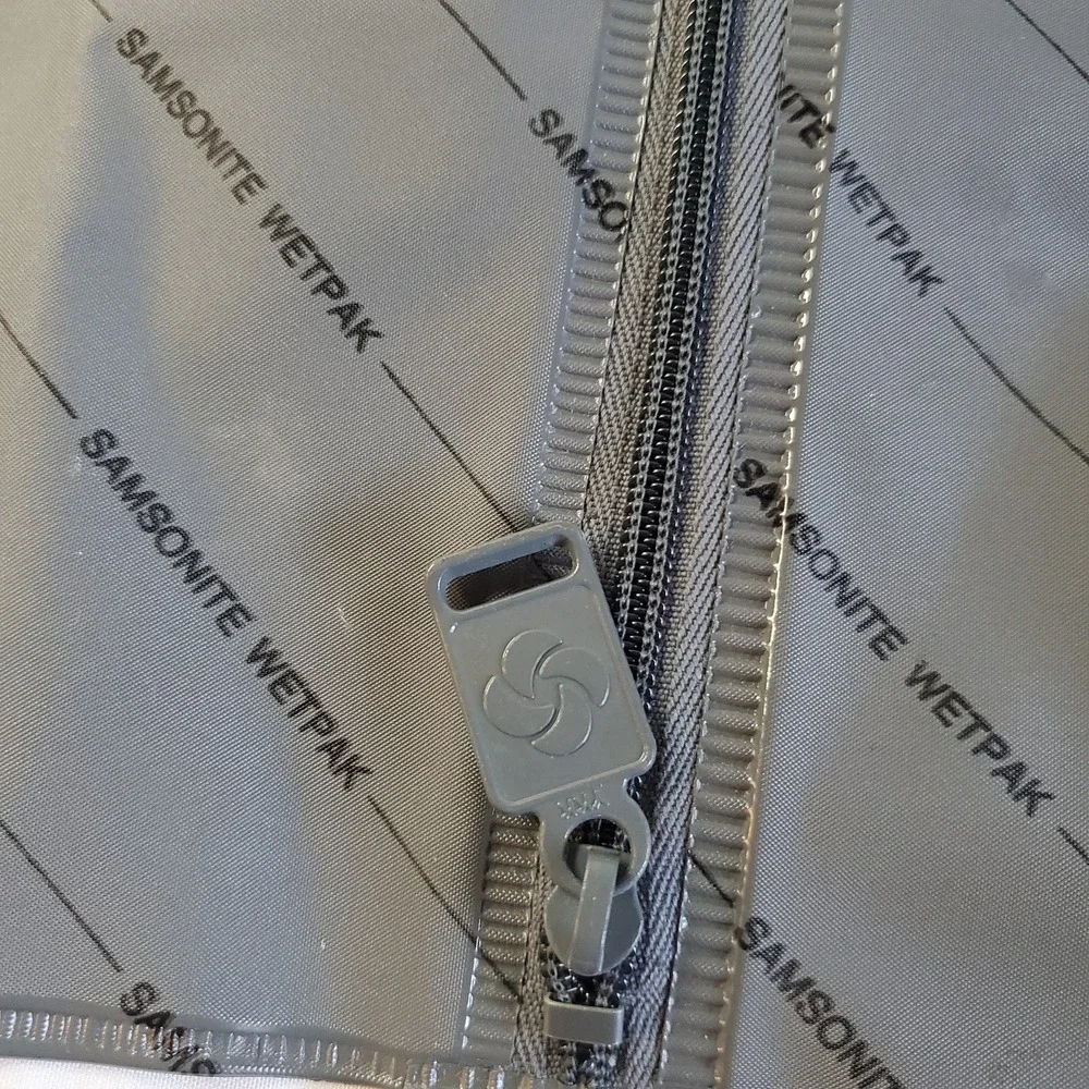 Samsonite WetPak Travel Bag - Grey